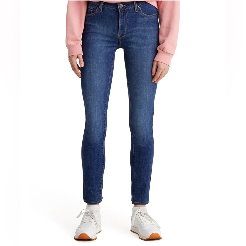Women’s 711 Skinny Levi’s - size 28